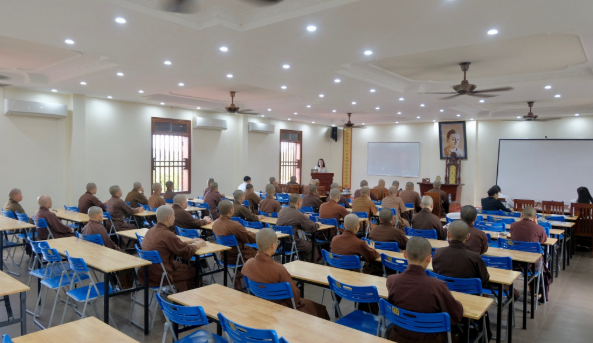 Hà Nội: Tuyên truyền, quán triệt pháp luật tín ngưỡng, tôn giáo cho chư tôn đức tăng, ni Trường hạ chùa Vạn Phúc