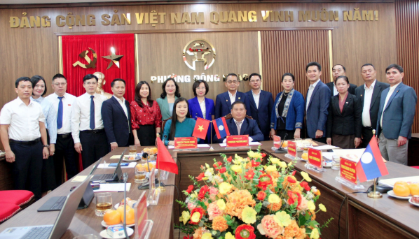 Phường Đông Ngạc - huyện Saythany vun đắp tình hữu nghị Việt Nam - Lào