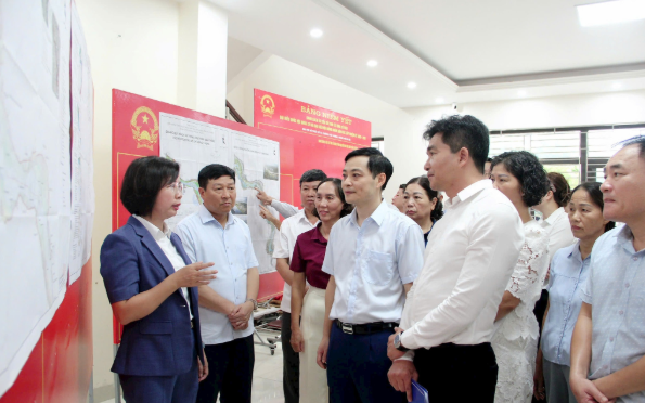 Lắng nghe ý kiến nhân dân từ những điểm trưng bày quy hoạch