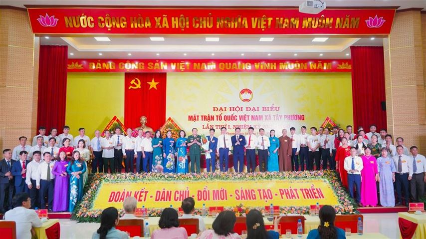 Đồng chí Nguyễn Hữu Hùng giữ chức Chủ tịch Ủy ban Mặt trận Tổ quốc xã Tây Phương nhiệm kỳ 2025-2030