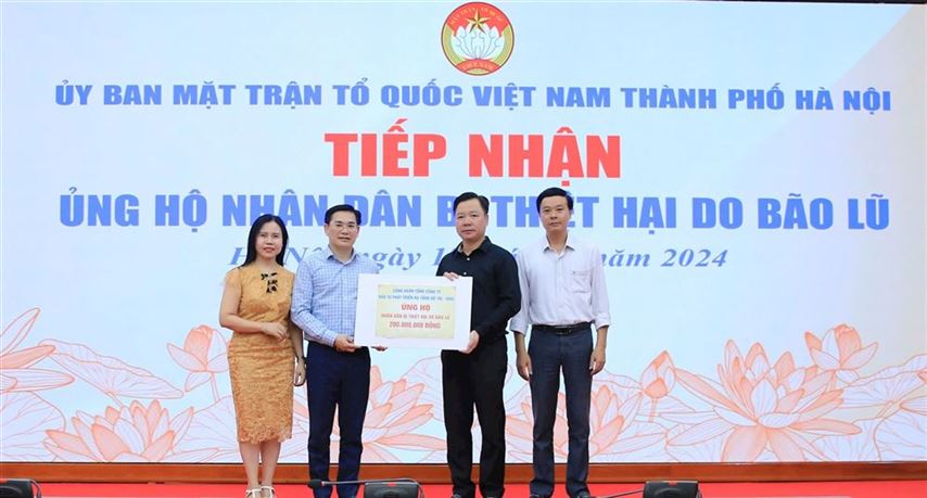 Hà Nội tiếp nhận gần 80 tỷ đồng ủng hộ nhân dân bị thiệt hại do bão lũ