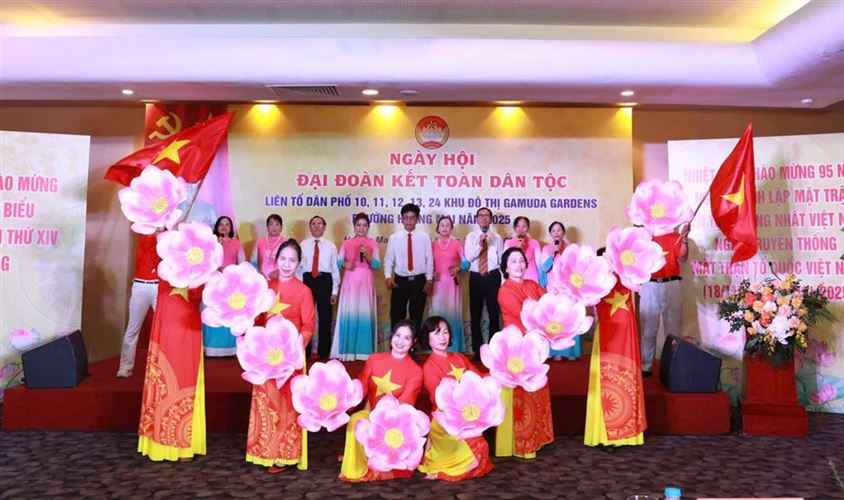 Sôi nổi Ngày hội Đại đoàn kết tại Khu đô thị Gamuda Garden