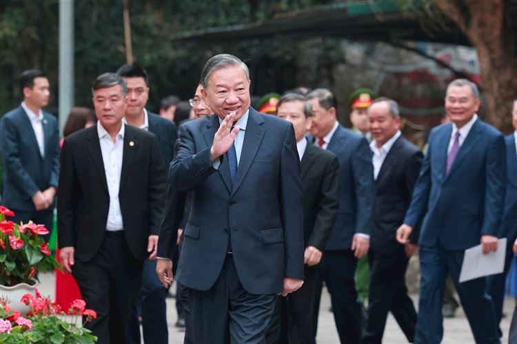 Tổng Bí thư Tô Lâm dự lễ khai mạc và bỏ phiếu bầu cử tại phường Ba Đình, Thủ đô Hà Nội