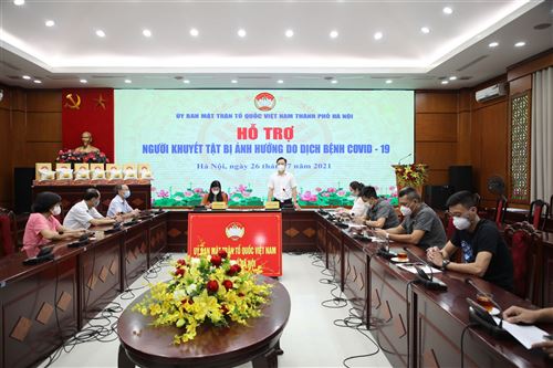 Phó Chủ tịch Ủy ban MTTQ Việt Nam TP Nguyễn Sỹ Trường phát biểu