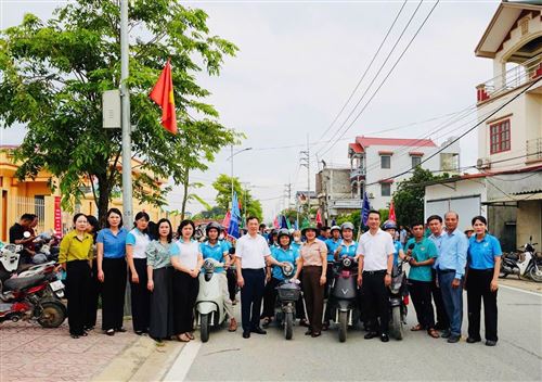 Ra quân hưởng ứng Vệ Sinh Môi Trường ngày 6.6