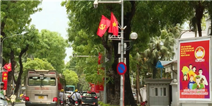 Hà Nội rực rỡ cờ hoa chào mừng Đại hội XI MTTQ Việt Nam